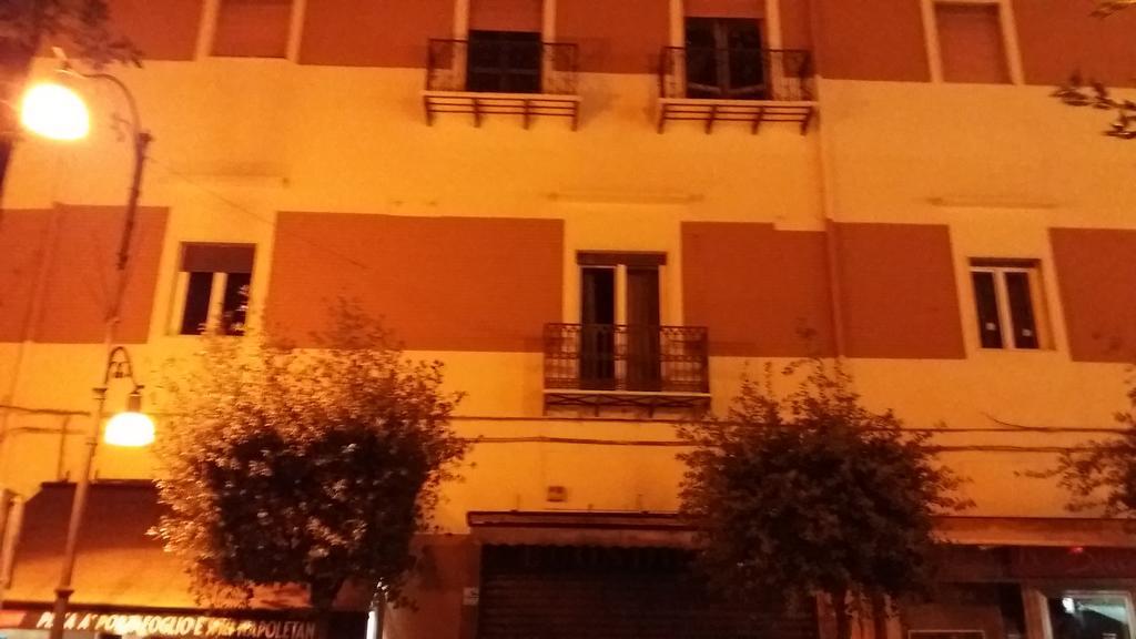 Pompei Holiday Rooms エクステリア 写真